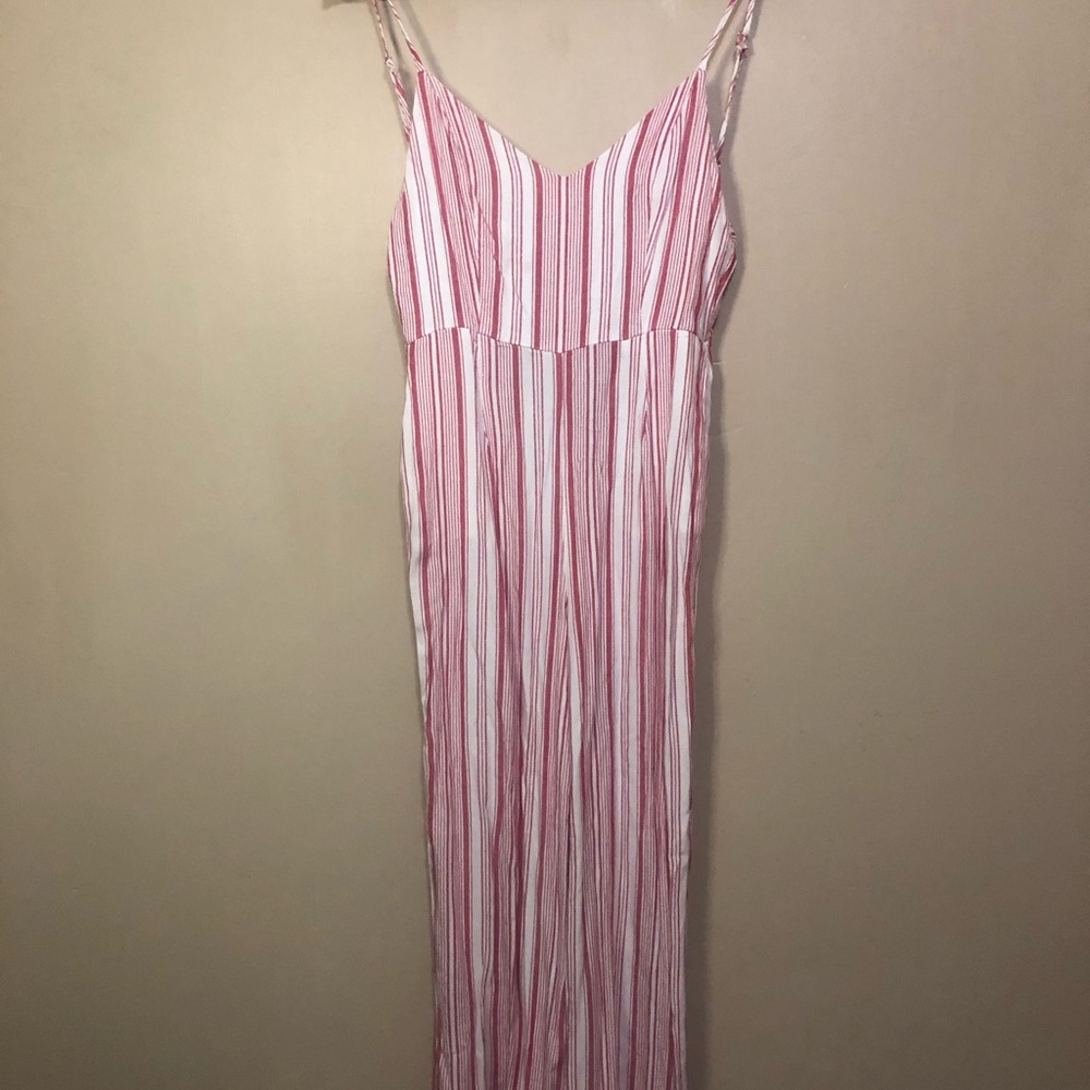 Women’s pink and white jump suit